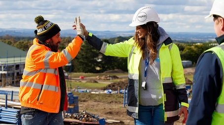 Master Ensuite Week (1) (2022) - Episode 10 poster and promotional image
