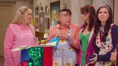 La ropa nueva se revuelve en casa (2022) - Episode 14 poster and promotional image