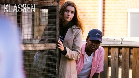 Who knows what? (2021) - Episode 59 poster and promotional image