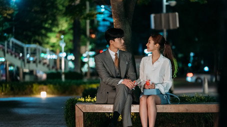 Mi a baja Kim titkárnőnek? Évad 1