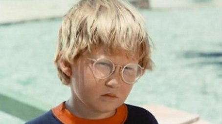 Five Yards of Trouble (1975) - Episode 3 poster and promotional image
