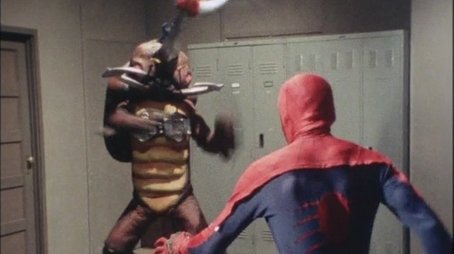 Motion Accessory Is a Loveful Beetle Insect Spy (1978) - Episode 9 poster and promotional image