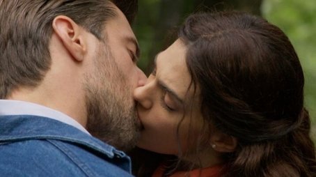 Capítulo 12 (2023) - Episode 12 poster and promotional image