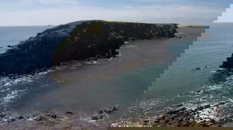 Dig by Wire - Gateholm Island, Pembrokeshire (2012) - Episode 1 poster and promotional image