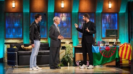 Cristóbal Colón and Regis Francisco González, Jordi Mollà and Lapili (2024) - Episode 19 poster and promotional image