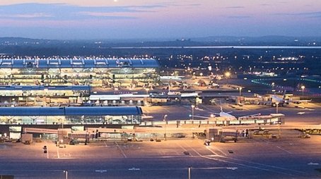 Britain's Busiest Airport: Heathrow (2015) poster