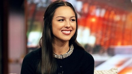 Olivia Rodrigo (2023) - Episode 40 poster and promotional image