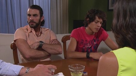 Perdidas de gasolina (2015) - Episode 86 poster and promotional image