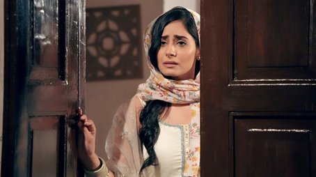 Seerat to Enter the House (2023) - Episode 93 poster and promotional image