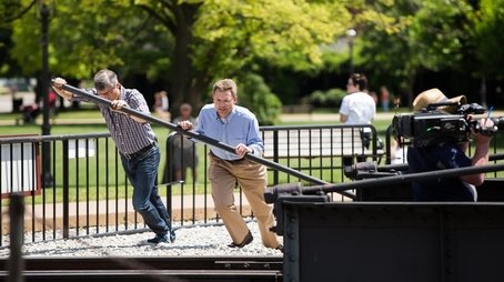 Medical MacGyver (2014) - Episode 2 poster and promotional image