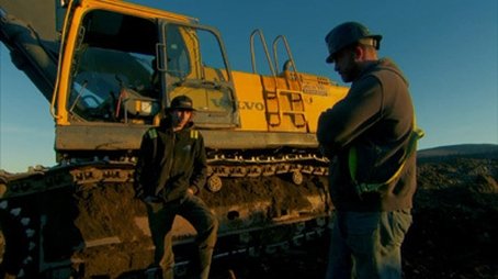 Dredge vs. Washplant (2017) - Episode 20 poster and promotional image