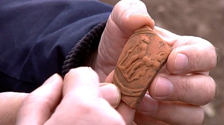 Hadrian's Wall - Birdoswald, Cumbria (2000) - Episode 5 poster and promotional image