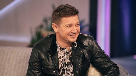 Jeremy Renner, Jennifer Tilly (2021) - Episode 54 poster and promotional image