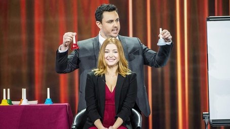 Penn & Teller & Dracula (2017) - Episode 12 poster and promotional image