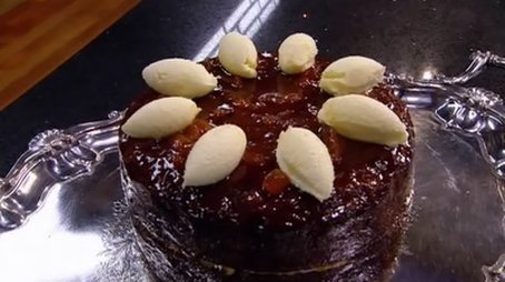 Carrot Cake Elimination Challenge (2010) - Episode 52 poster and promotional image