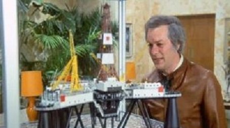 The Long Goodbye (1971) - Episode 13 poster and promotional image