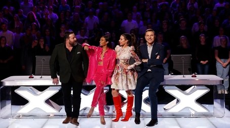 Grand Final (2022) - Episode 11 poster and promotional image