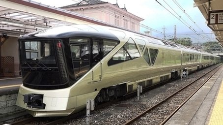 Train Suite Shiki-shima: The High-Tech Luxury Cruise Train (2017) - Episode 13 poster and promotional image