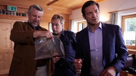 Bretter, die die Welt bedeuten (2019) - Episode 16 poster and promotional image