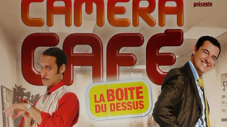Caméra Café 2 : La Boîte du dessus (2010) poster