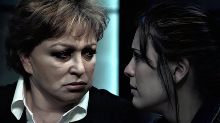 Julia, encubridora (2009) - Episode 7 poster and promotional image