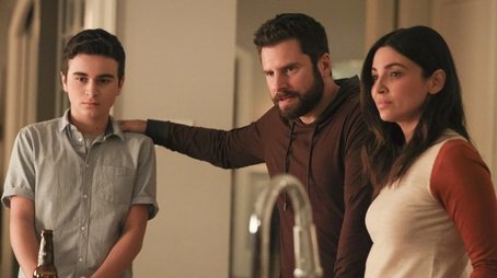 junior (2021) - Episode 12 poster and promotional image