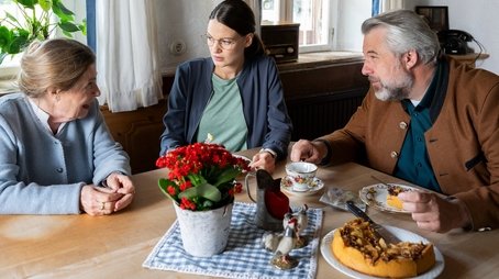 Es gabat koa Leich (2024) - Episode 12 poster and promotional image