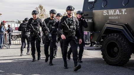S.W.A.T.: Força de Intervenção216