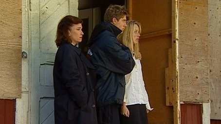 Svek och sabotage (1998) - Episode 3 poster and promotional image