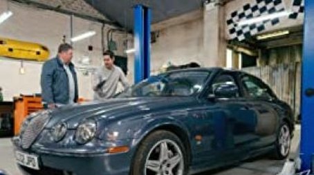 Jaguar S-Type R (2022) - Episode 6 poster and promotional image