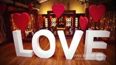 Love Week Day 1: Mystery Box Challenge (2013) - Episode 40 poster and promotional image