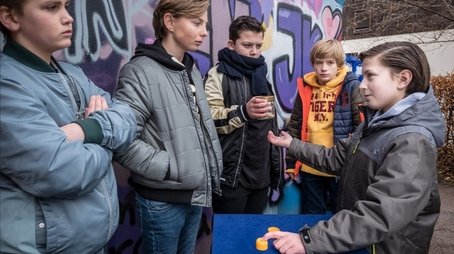 Glücksspiele (2019) - Episode 2 poster and promotional image