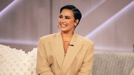 Demi Lovato, Kathy Hilton (2021) - Episode 15 poster and promotional image