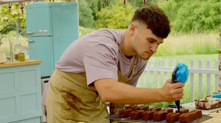 Patisserie Week (2023) - Episode 9 poster and promotional image