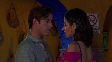 Viejos recuerdos (2015) - Episode 77 poster and promotional image