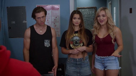 WTH: Welcome to Howler Sezóna 1