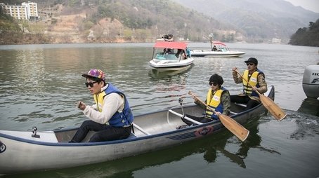 Wild Flowers in Pungdo (3) + The Day-Tripper Near Seoul (1) (2014) - Episode 342 poster and promotional image