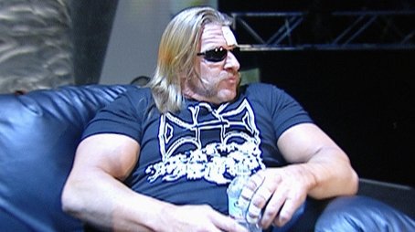 RAW 650 (2005) - Episode 45 poster and promotional image