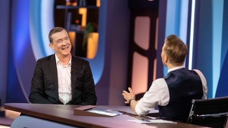 Crypto | David Mitchell (2022) - Episode 39 poster and promotional image