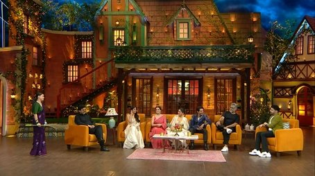 Bheed Ki Team Se Mulaqat (2023) - Episode 52 poster and promotional image