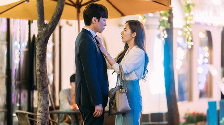 Mi a baja Kim titkárnőnek? Évad 1