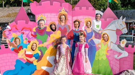 The Royal Court (2017) - Episode 9 poster and promotional image