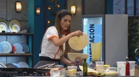 Quesadillas de Pesadilla (2022) - Episode 25 poster and promotional image