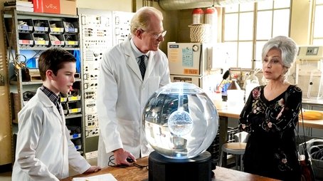 A Box of Treasure and the Meemaw of Science (2021) - Episode 12 poster and promotional image