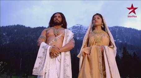 Pandu steps down from the throne (2013) - Episode 16 poster and promotional image