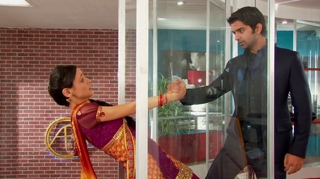 Lavanya fires Khushi (2011) - Episode 16 poster and promotional image