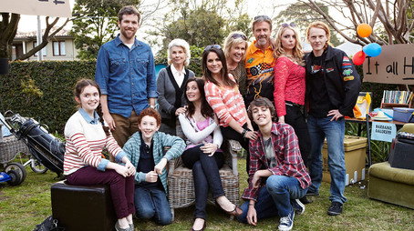 Upper Middle Bogan Évad 1