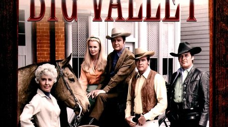 Season 4 (1968) - Season 4 poster and promotional image