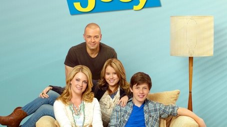 Melissa & Joey (2010) poster