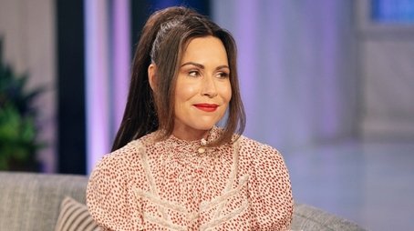 Minnie Driver, Kaci Walfall (2022) - Episode 149 poster and promotional image